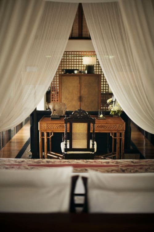 DavyLinggar villa interior ishape.jpg