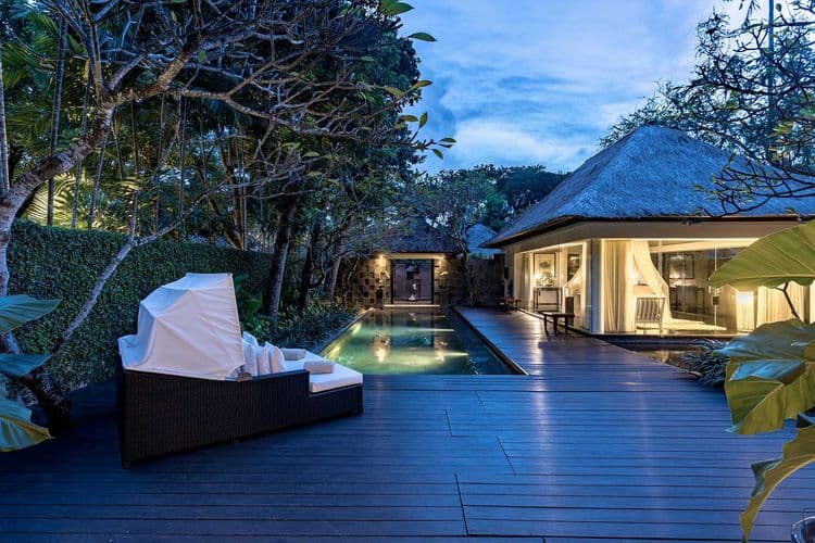 LUXURY-HONEYMOON-SUITE-VILLA-1.jpg