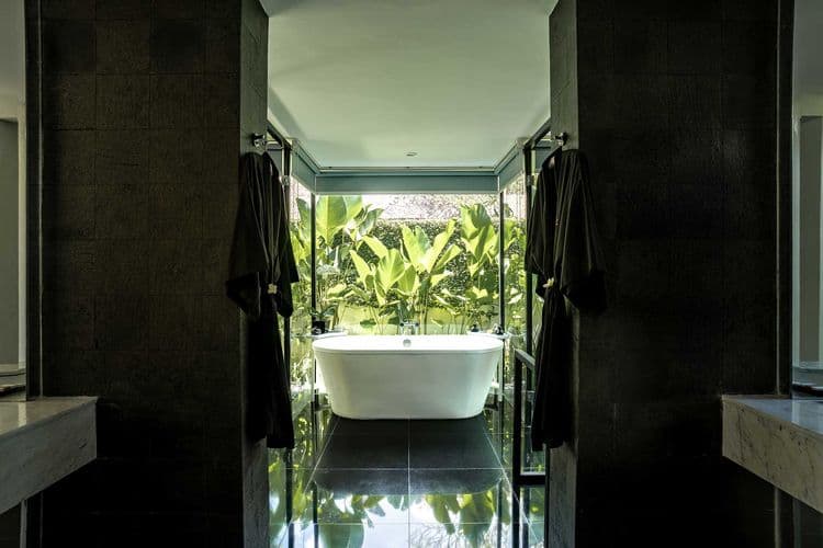 LUXURY-HONEYMOON-SUITE-VILLA-3.jpg