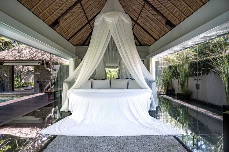 LUXURY-HONEYMOON-SUITE-VILLA-4.jpg